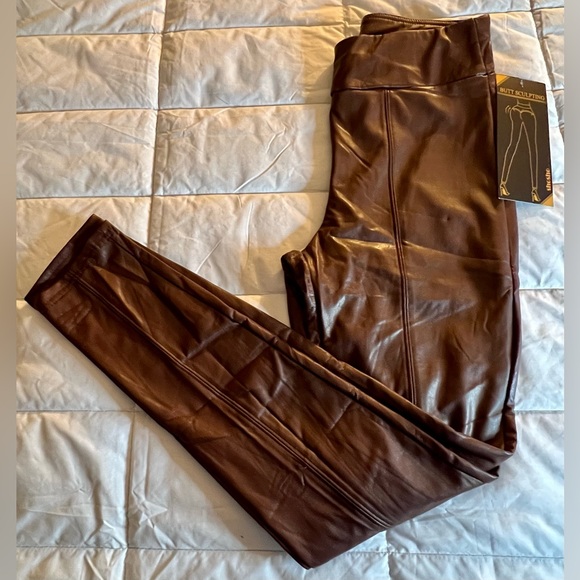 shosho Pants - NWT ShoSho Brown faux leather, butt shaping leggings/pants. Women’s size Medium.